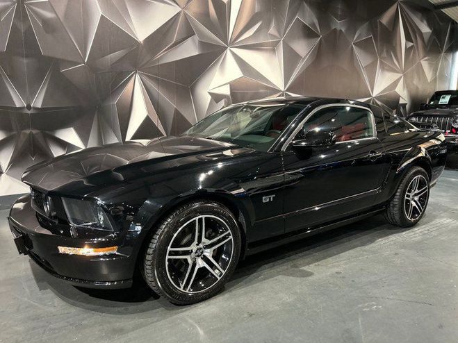 Ford Mustang COUPE 4.6 V8 305 CH Noir de 2005