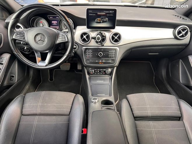 Mercedes Classe GLA Classe 2.2 220 D 177ch BUSINESS 7G-DCT B Blanc de 2015