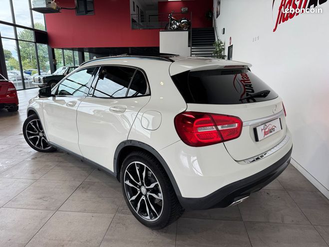 Mercedes Classe GLA Classe 220 CDi 7G-DCT 177cv-BVA-2016 Blanc de 2016