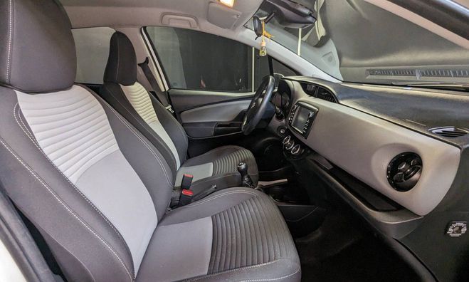 Toyota Yaris III 69 VVT-i France 5p / Garantie 12 Moi BLANC de 2018