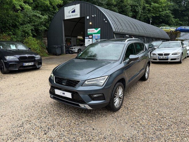 Seat Ateca 1.4 TSi ACT 150cv DSG7 Xcellence 1e main Bleu de 2017