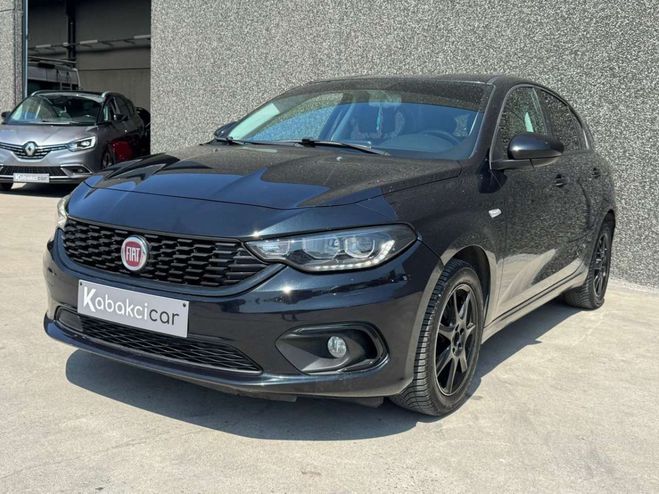 Fiat Tipo 1.6 MultiJet ECO Easy--CARPLAY-GPS-USB-G Noir Mtallis de 