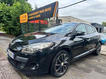  Voir détails -Renault Megane III 2.0 16V 140 PRIVILEGE CVT à Aulnay-sous-Bois (93)