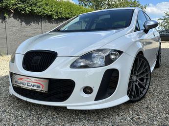 Voir détails -Seat Leon 1.6 CR TDi -BLUETOOTH-TEL-CRUISE-PIONEER à Thulin (73)