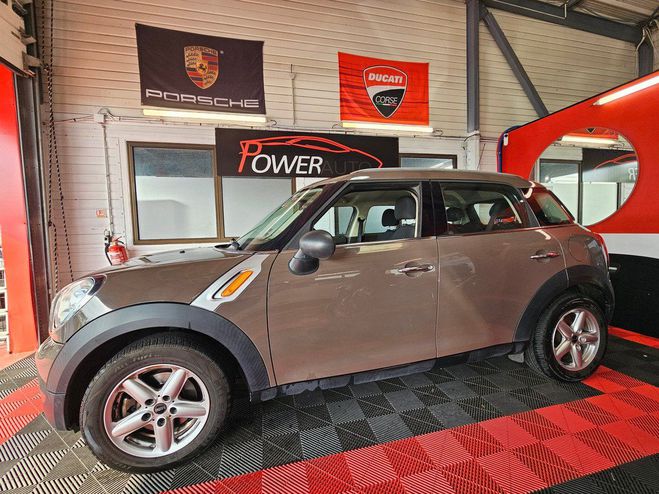 Mini One country. Marron de 2012