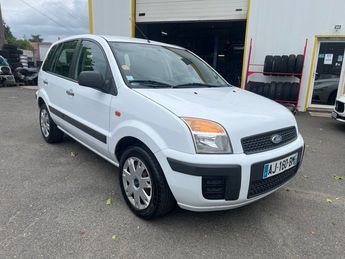  Voir détails -Ford Fusion 1.4 TDCI 68CH TREND à Romorantin-Lanthenay (41)