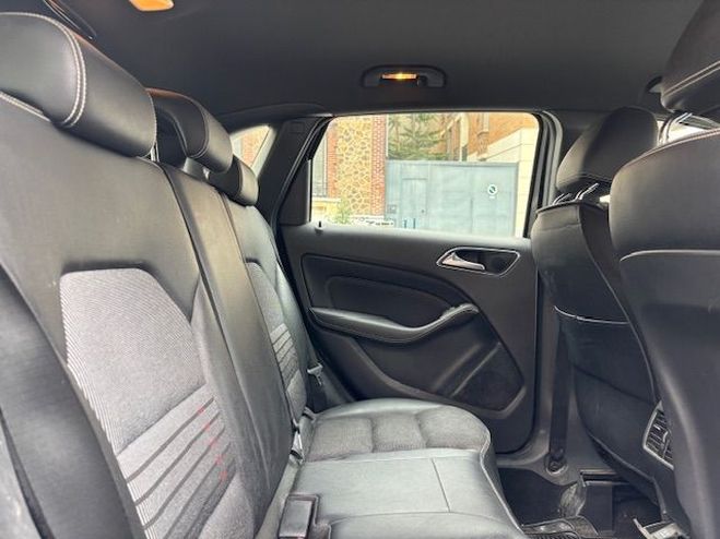 Mercedes Classe B 180 D 109CH SENSATION 7G-DCT NOIR de 2016