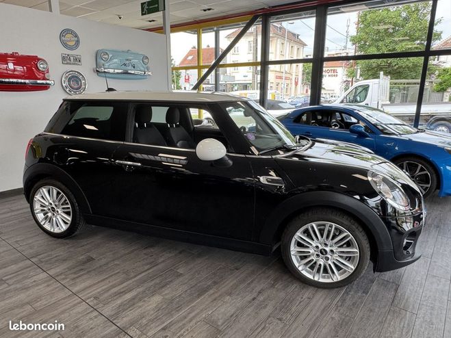 Mini Cooper 136Ch BVA 13 813Km 220,18E-Mois  de 2015