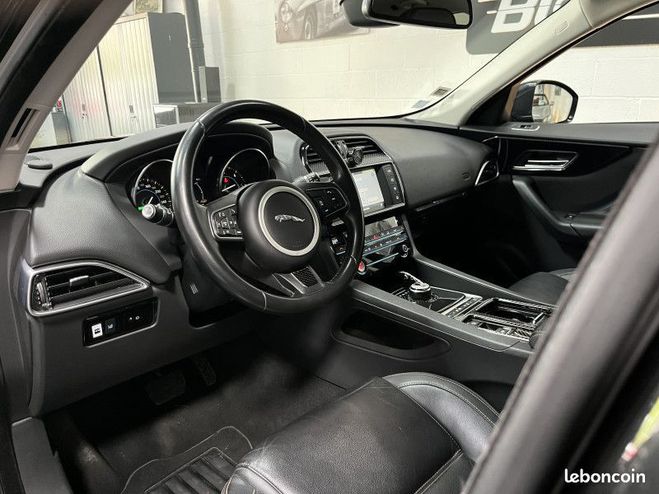 Jaguar F Pace 2.0D 180CH PRESTIGE 4X4 BVA8 Noir de 2016