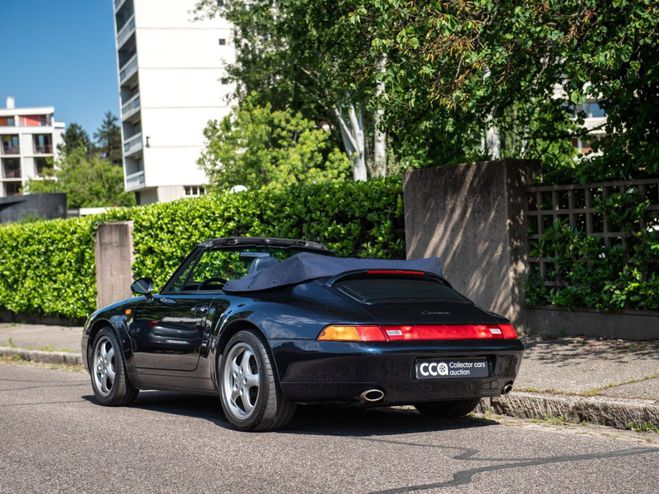 Porsche 911 type 993 Carrera Cabriolet Bleu Nuit mtallis de 1994