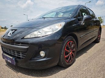  Voir détails -Peugeot 207 1.4 hdi à Brignoles (83)