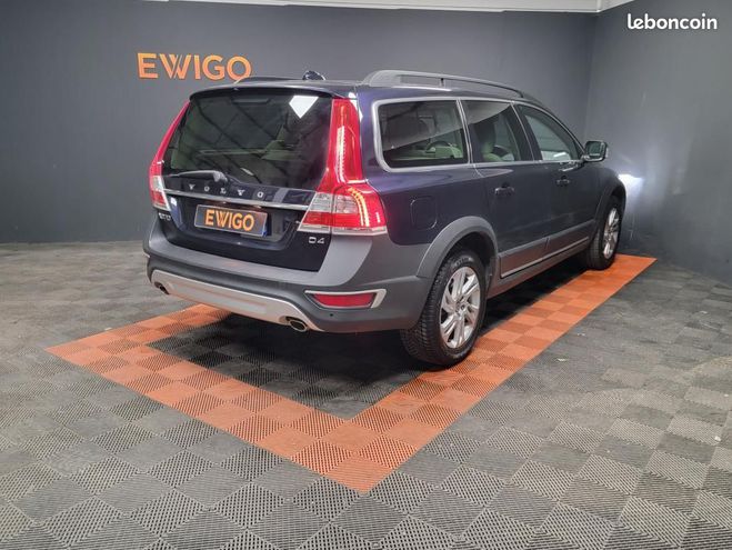 Volvo XC70 2.0 D4 180ch MOMENTUM GEARTRONIC BVA Bleu de 2016