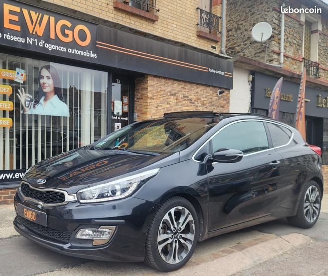 Kia Ceed d Ceed 1.6 GDI 135 PREMIUM Noir de 2014