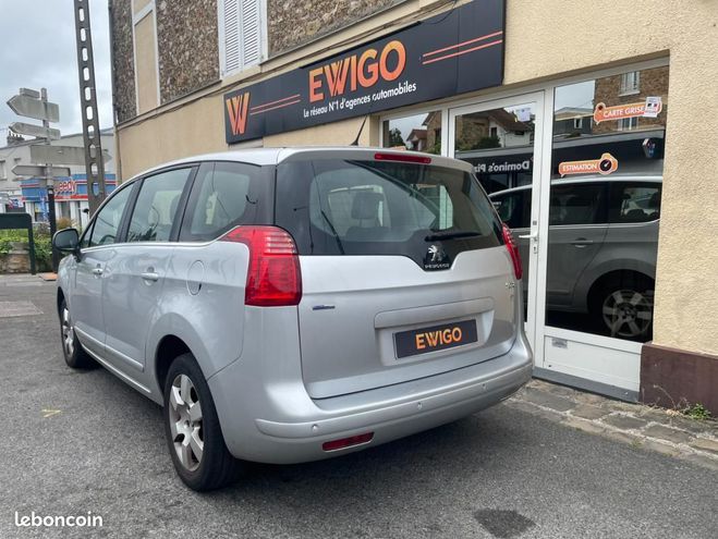 Peugeot 5008 GENERATION-I 1.2 PURETECH 130 ACTIVE STA Gris de 2016