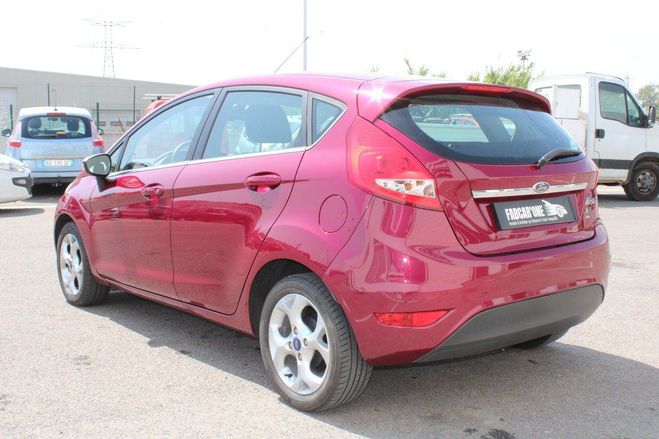 Ford Fiesta 6 - 1.4 16v 97ch titanium 5p re main gar Bordeaux de 2011
