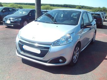  Voir détails -Peugeot 208 AFFAIRE 1.6 BLUEHDI 100CH PREMIUM 5 PORT à Harol (88)