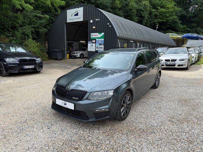 Skoda Octavia RS 2.0 TSi 220cv DSG6 Combi Gris de 2016