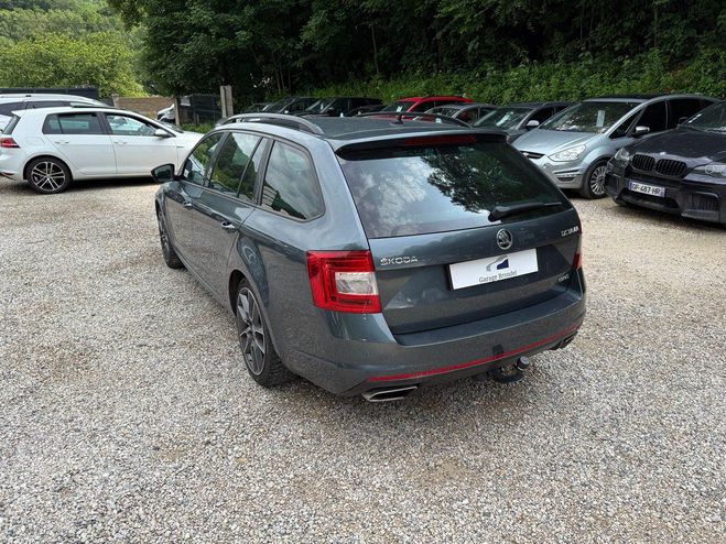 Skoda Octavia RS 2.0 TSi 220cv DSG6 Combi Gris de 2016
