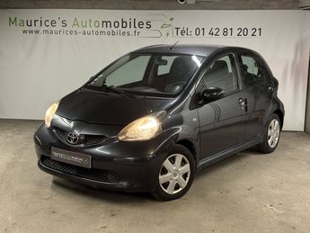  Voir détails -Toyota Aygo 1.0 VVT-i 68ch Confort MMT 5p à Paris (75)