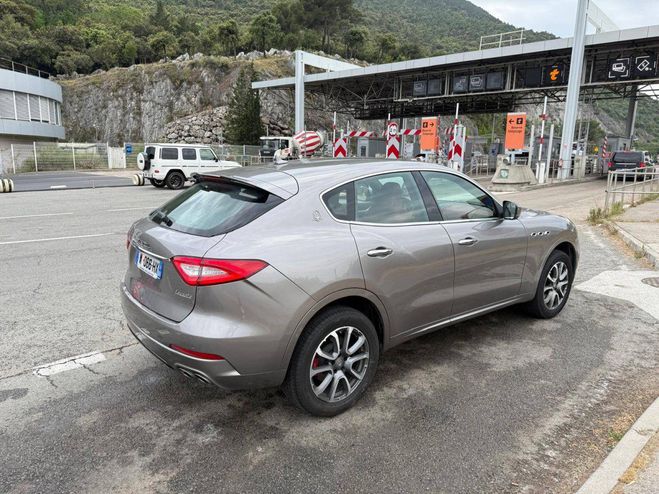 Maserati Levante 3.0 V6 275ch Diesel GRIS de 2017