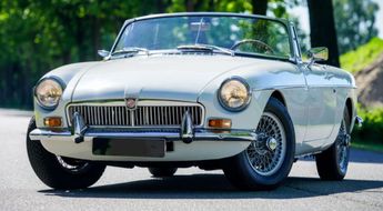  Voir détails -MG MGB  à Saint-Hand (42)