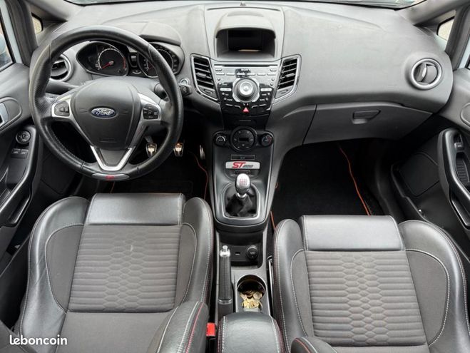 Ford Fiesta 1.6 ECOBOOST 200 ST200 Gris de 2017