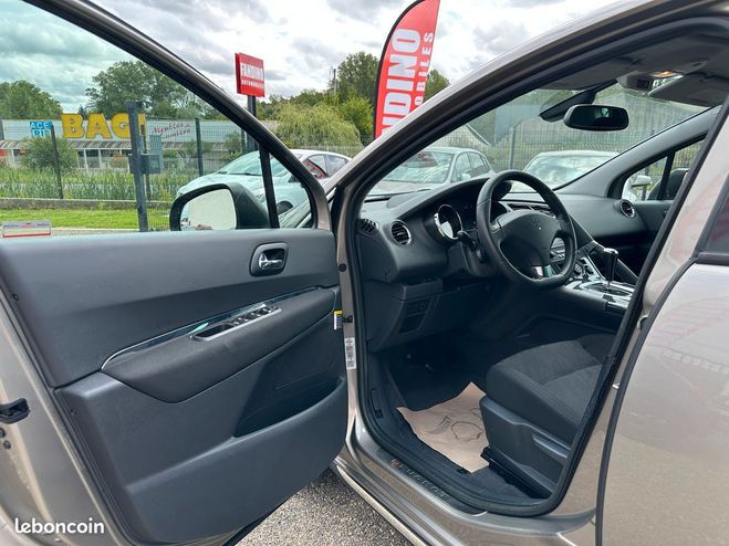 Peugeot 3008 1.6 Hdi 110Ch Premium Beige de 2011