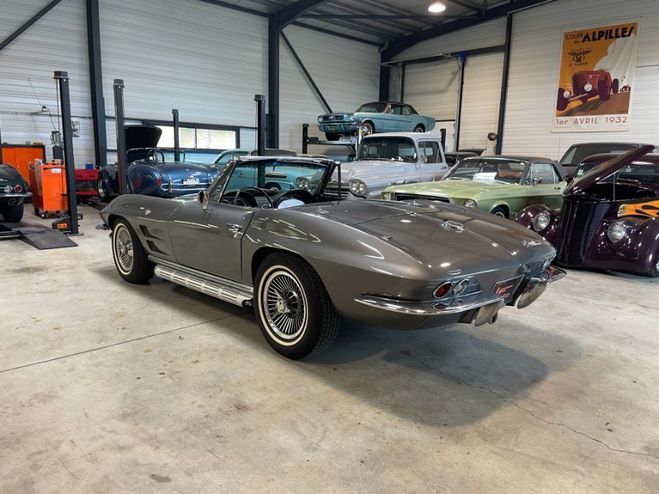 Chevrolet Corvette C2 CABRIOLET GRIS ANTHRACITE de 1964