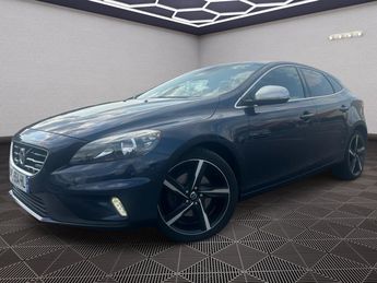  Voir détails -Volvo V40 D2 115 GTRONIC R-Design Cuir GPS à Uckange (57)