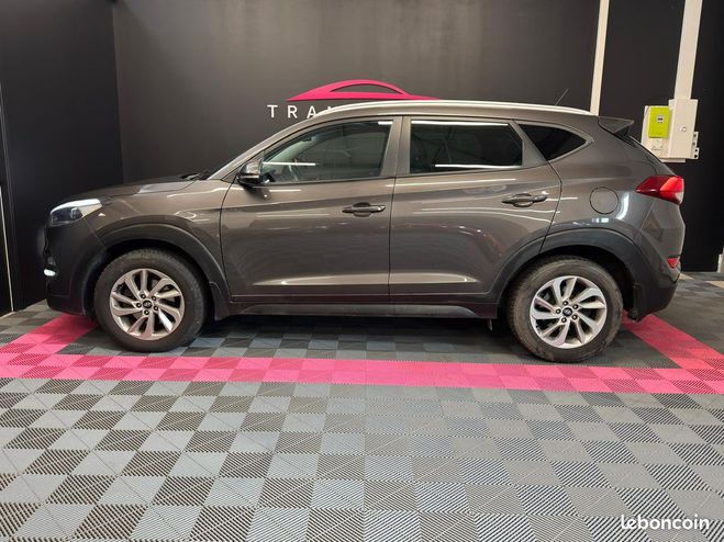 Hyundai Tucson 2.0 CRDi 136ch 2WD Executive RVISION JO Gris de 2016