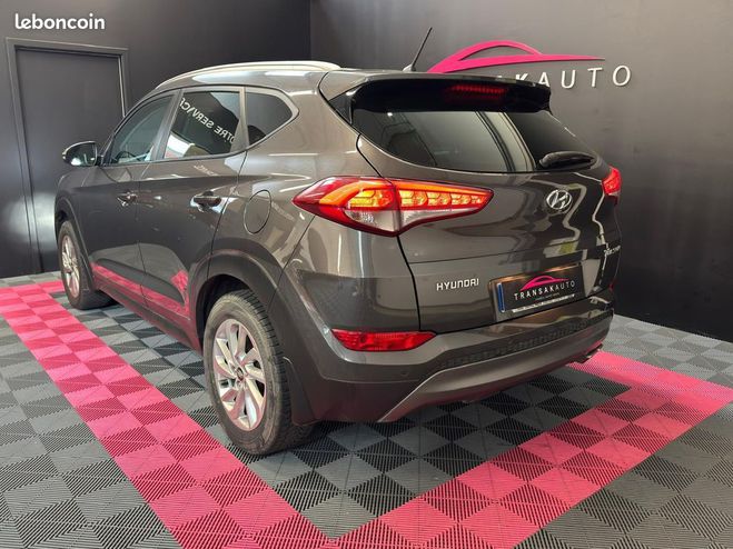 Hyundai Tucson 2.0 CRDi 136ch 2WD Executive RVISION JO Gris de 2016