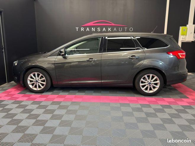 Ford Focus SW 1.5 TDCi 120ch Titanium SECONDE MAIN  Gris de 2017