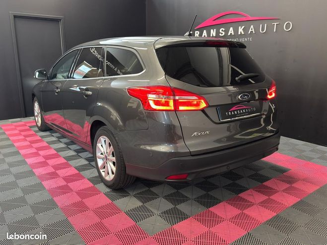 Ford Focus SW 1.5 TDCi 120ch Titanium SECONDE MAIN  Gris de 2017