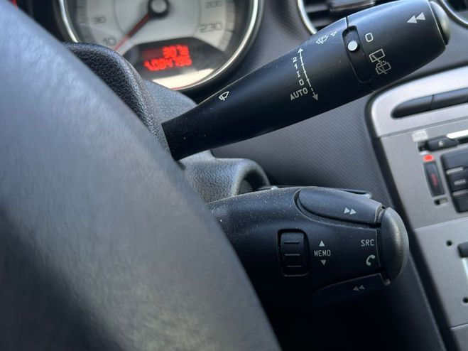 Peugeot 308 1.6 THP 150ch Fline Noir de 2008