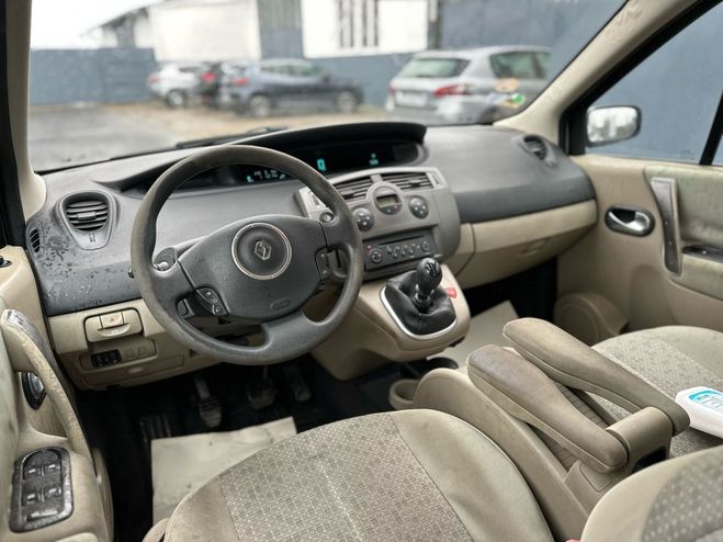Renault Scenic Scenic 1.5 dCi 105 FAP Authentique Gris clair de 2007