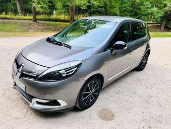  Voir détails -Renault Megane scenic 1.6 DCI - 16V TURBO à Montfermeil (93)