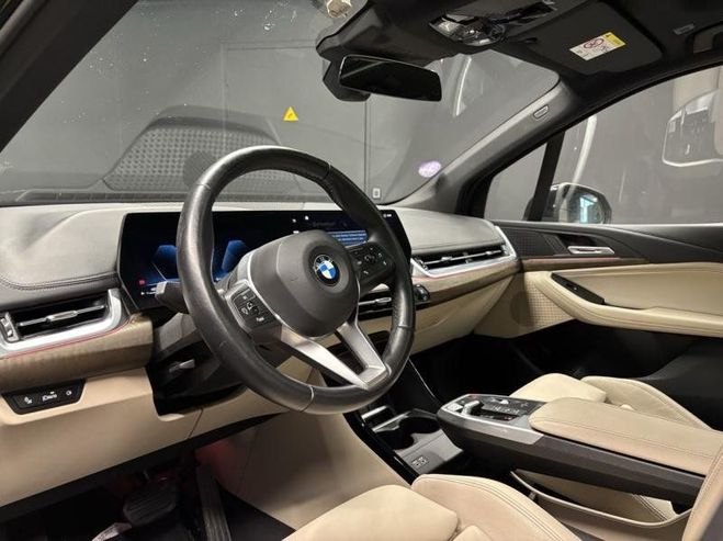BMW Serie 2 ActiveTourer 220i 170ch Luxury DKG7 Saphirschwarz Mtallis de 2022
