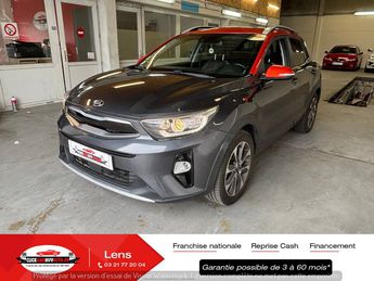  Voir détails -Kia Stonic 1.0 TGDI 88CV / CLIM AUTO / SIEGES ET VO à Harnes (62)