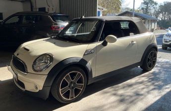  Voir détails -Mini Cabrio COOPER S 175CH PACK HOT SPICE + à Cannes (06)