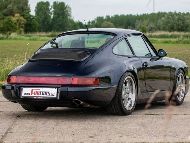 Porsche 911 964 Carrera 4 Bleu de 1991