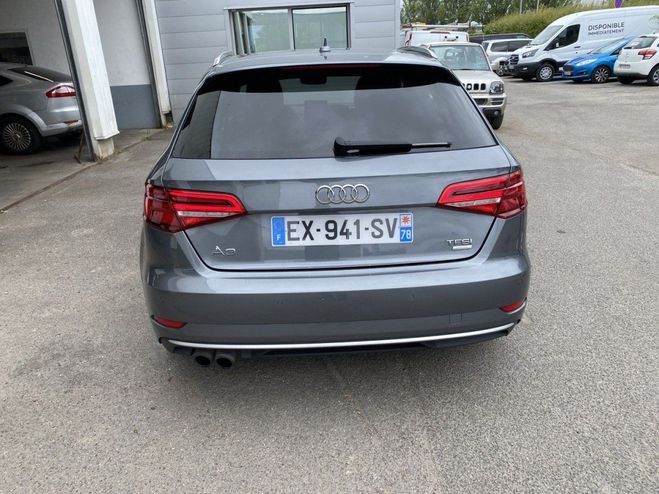 Audi A3 Sportback 1.5 TFSI 150CH DESIGN LUXE S T Gris F de 2017