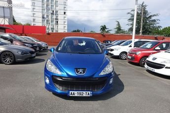  Voir détails -Peugeot 308 1.6 HDI90 CONFORT 5P à Villefranche-sur-Sane (69)