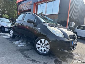  Voir détails -Toyota Yaris 90 D-4D 5P à Morsang-sur-Orge (91)