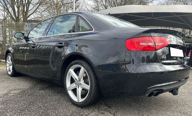 Audi A4 2.0 TDI 143 BOITE AUTO AMBITION LUXE NOI Noir de 2012
