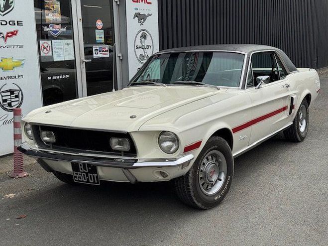 Ford Mustang GT/CS 302-4V CODE J Blanc Verni de 1968