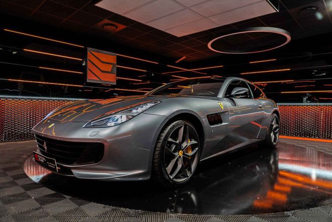 Ferrari GTC4 Lusso 4 T V8 610 GRIGIO TITANIO MTAL de 2017
