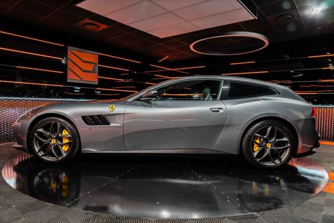 Ferrari GTC4 Lusso 4 T V8 610 GRIGIO TITANIO MTAL de 2017
