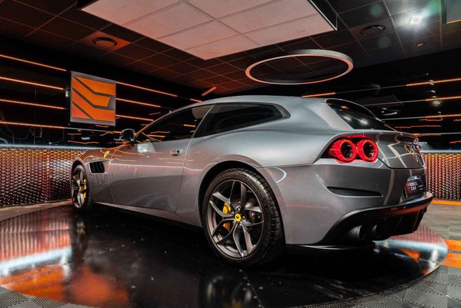 Ferrari GTC4 Lusso 4 T V8 610 GRIGIO TITANIO MTAL de 2017