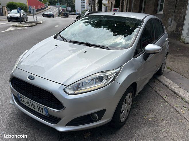 Ford Fiesta 1.5 Tdci 95 cv business 08-16 Gris de 2016