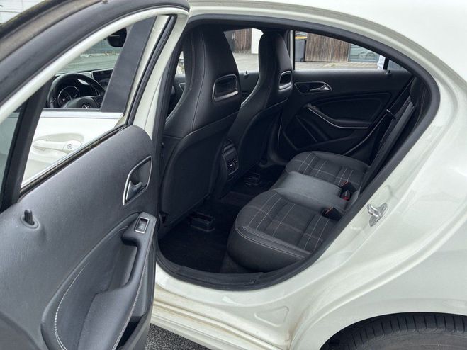 Mercedes Classe A 200 D INSPIRATION Blanc de 2016